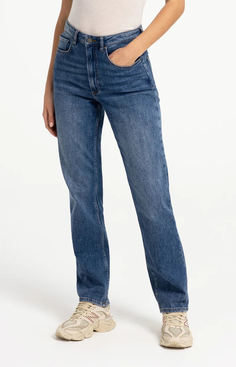 Slim Fit-Jeans mit geradem Bein