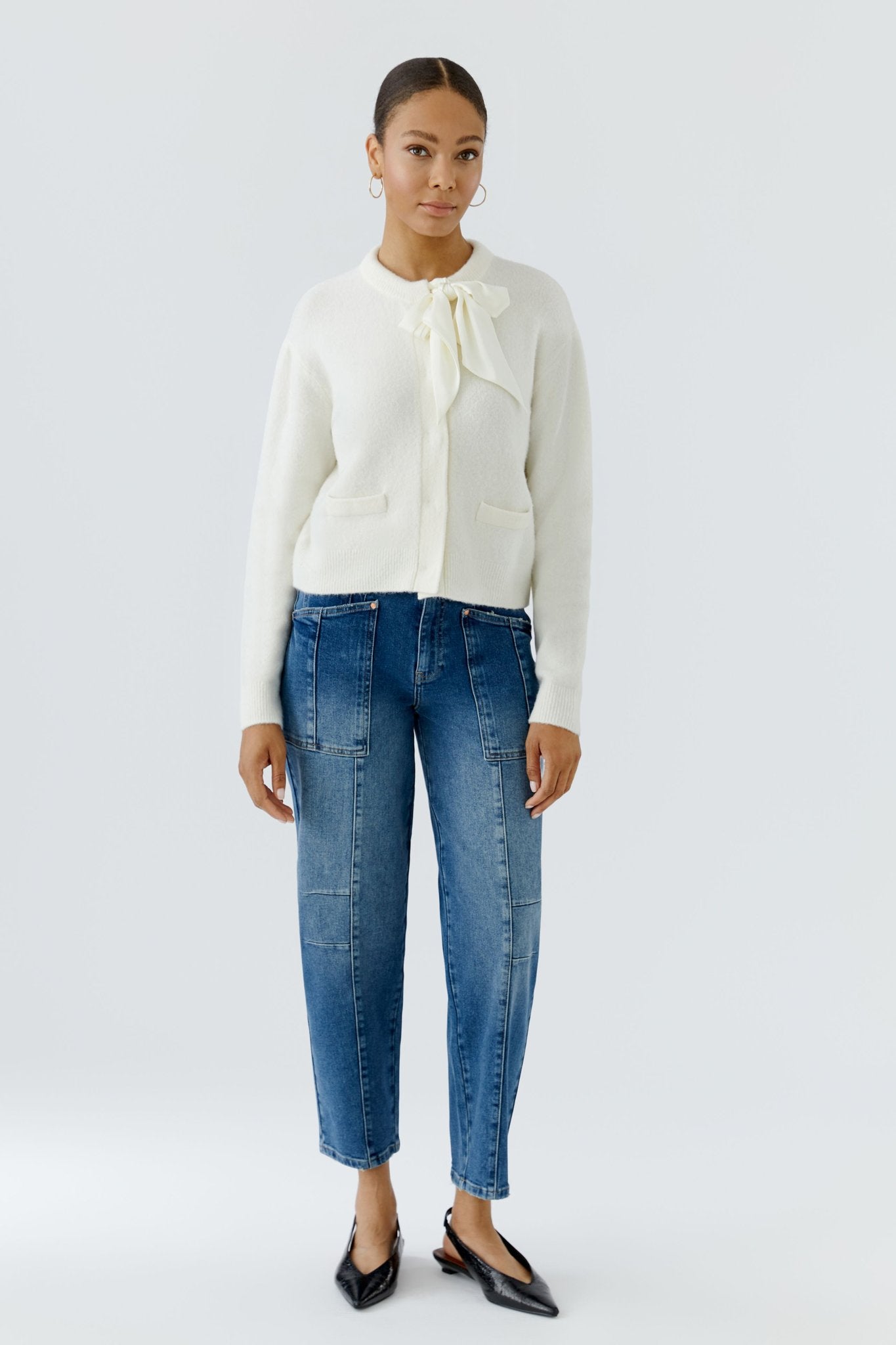 Strickjacke mit Schleife