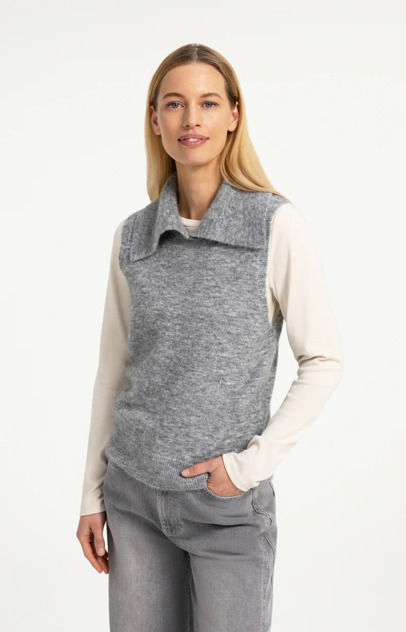 Ärmelloser Strickpullover mit Kragen