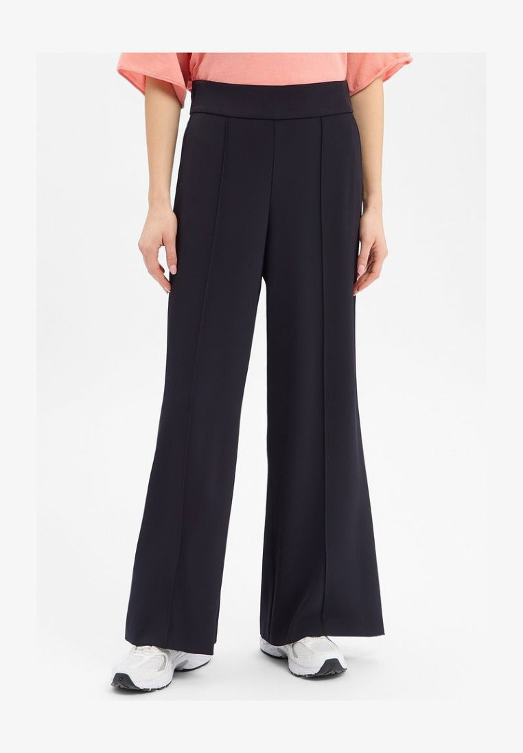 Marlenehose mit Bundfalten