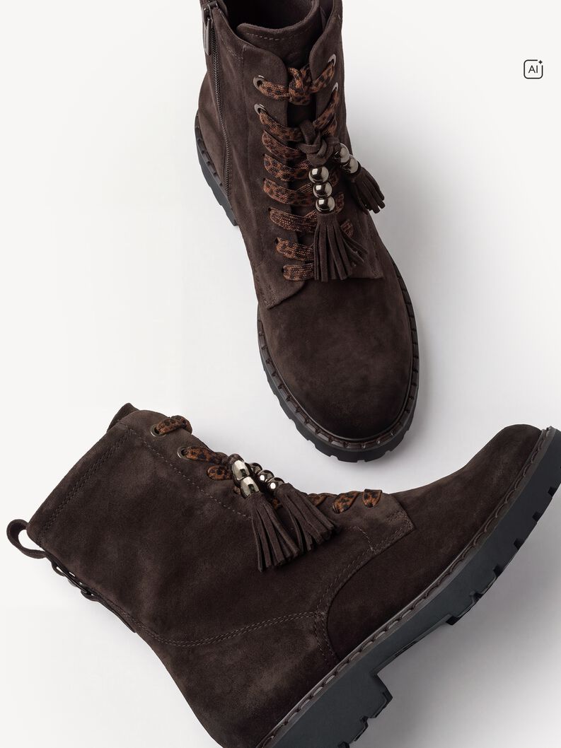 Lederstiefelette mit dekorativen Schnürsenkeln