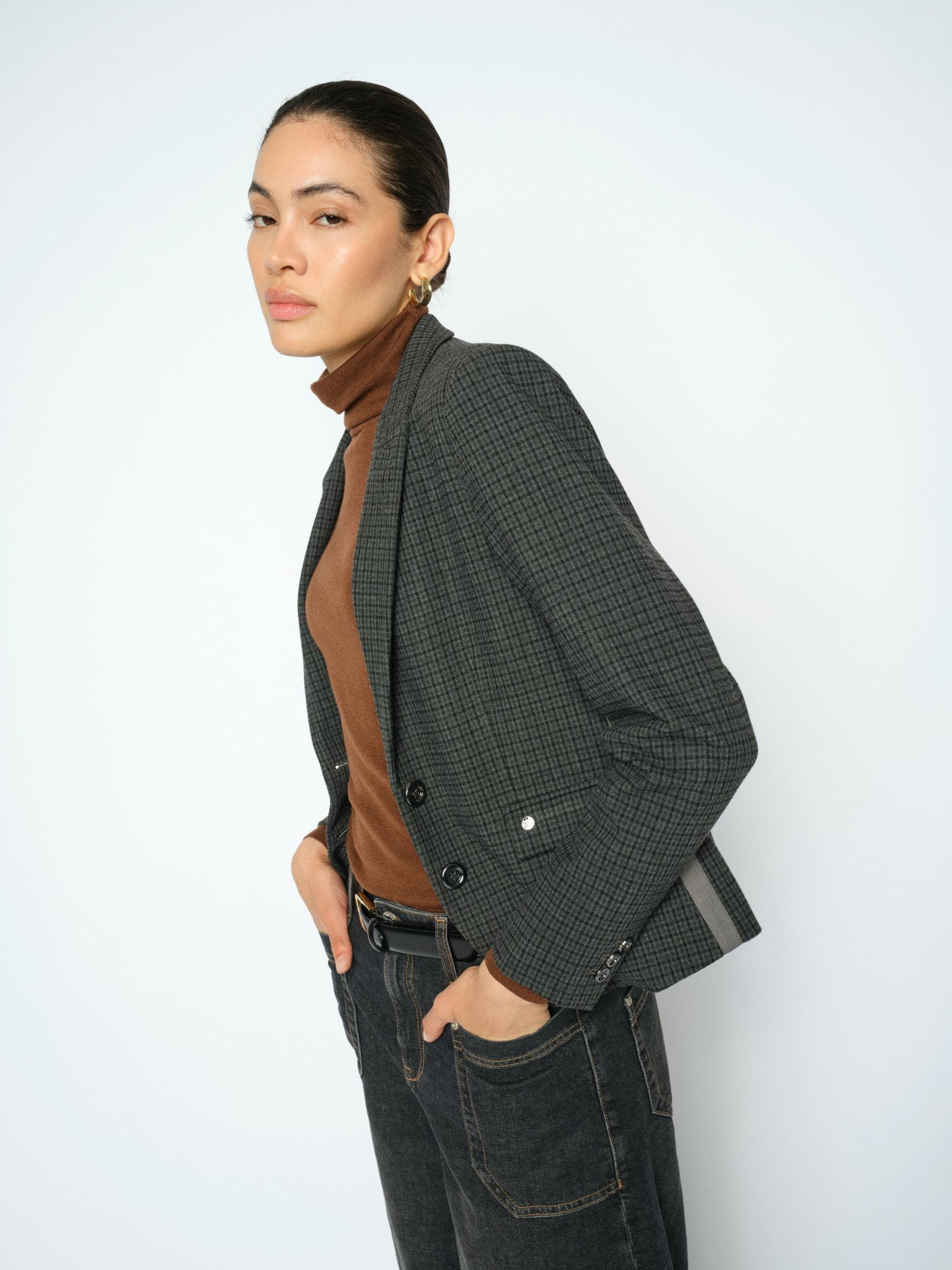 Blazer MMJosa Kalli