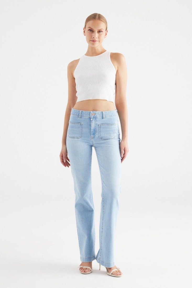 Flared Leg Jeans Diana