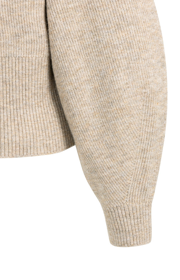 Gestrickter Rollkragenpullover mit Fledermausärmeln